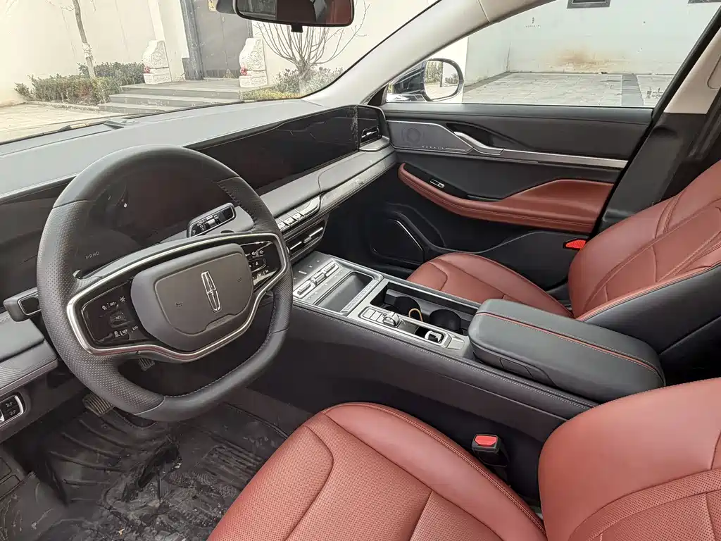 Lincoln Z 2025 2.0T Premium Edition купить на сайте DeffCars