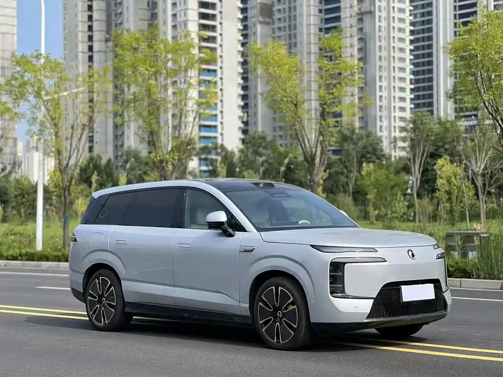 Denza N8L 2025 flagship model купить на сайте DeffCars