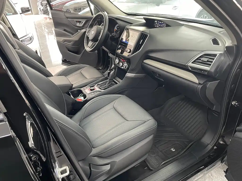 Forester 2022 2.0i AWD Deluxe Edition EyeSight купить на сайте DeffCars