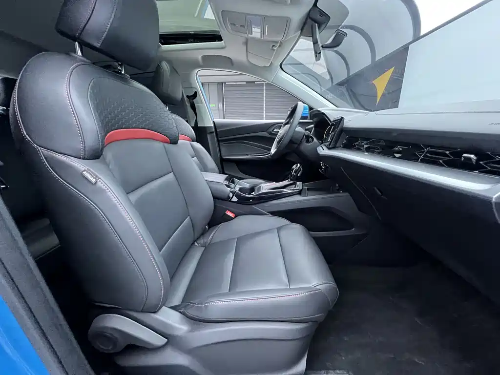 MG5 2022 180DVVT CVT Youth Deluxe Edition купить на сайте DeffCars