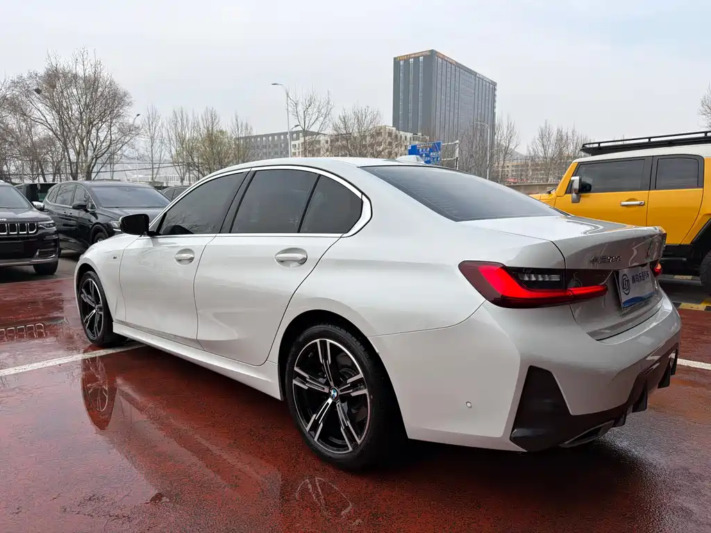 BMW 3 Series 2024 325i M Sports Package купить на сайте DeffCars