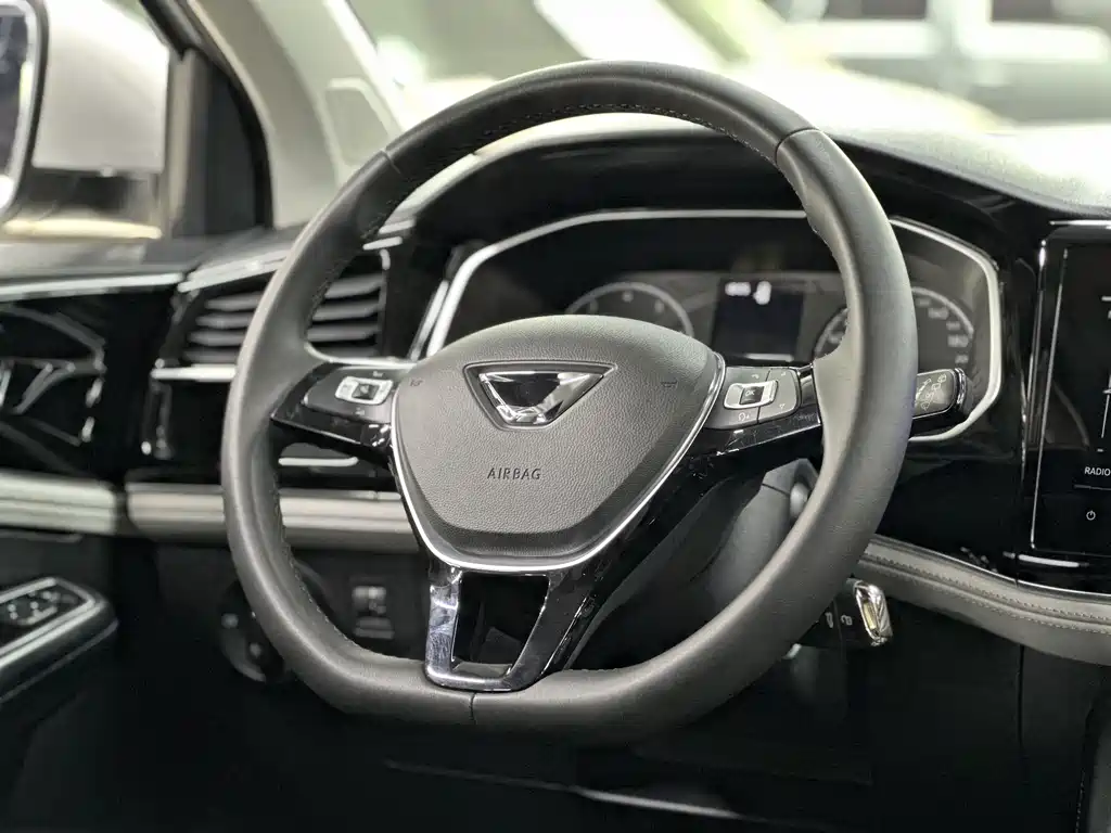 Jetta VS5 2023 280TSI automatic aggressive model купить на сайте DeffCars