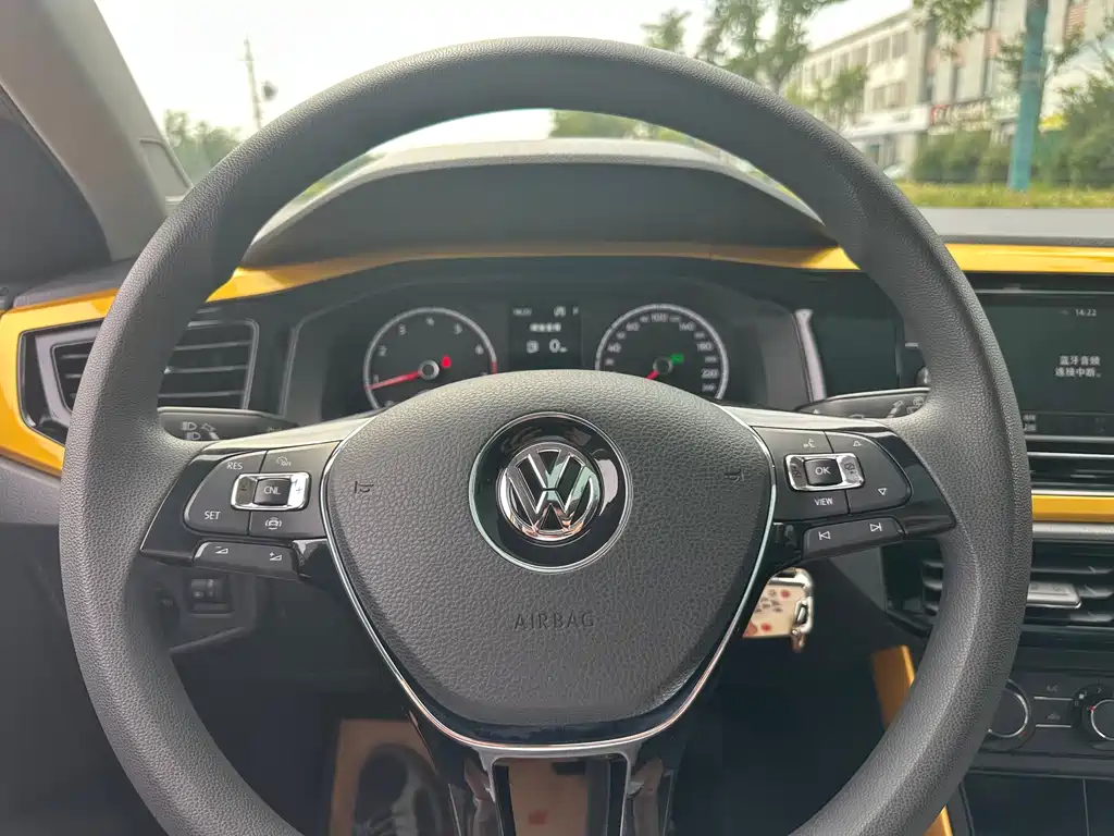Polo 2019 Plus 1.5L Automatic Colorful Technology Edition купить на сайте DeffCars