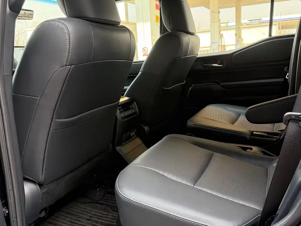 Prado 2025 2.4T Hanye WX version 6 seats купить на сайте DeffCars
