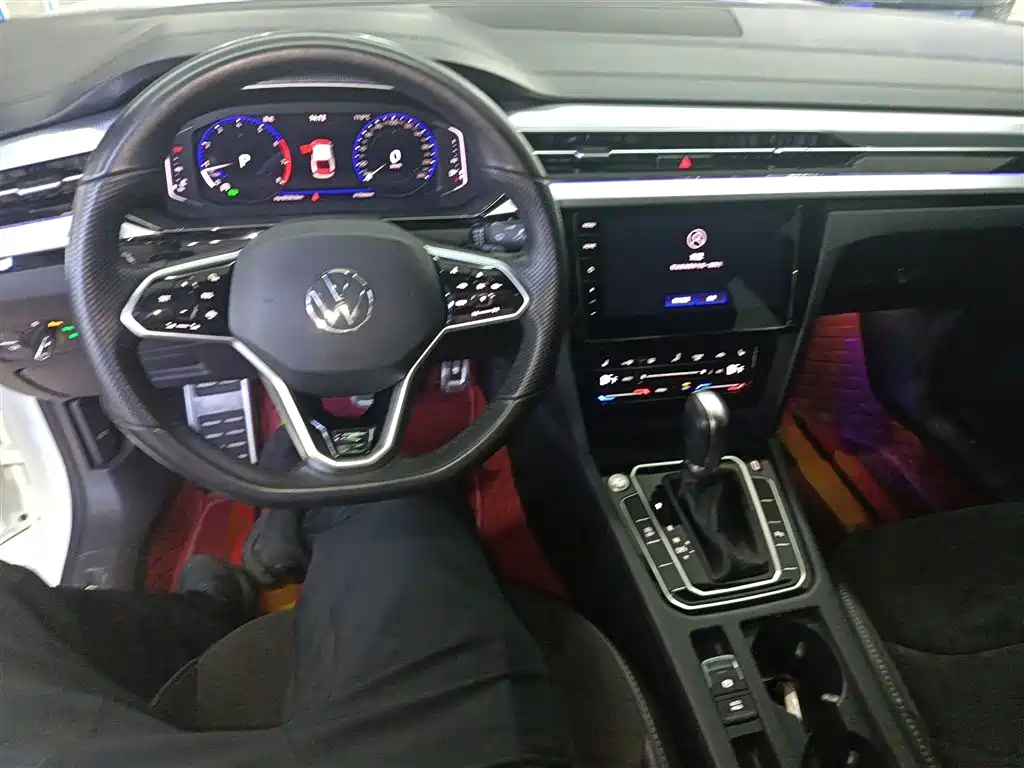 FAW-Volkswagen CC 2021 330TSI Dazzling Edition купить на сайте DeffCars