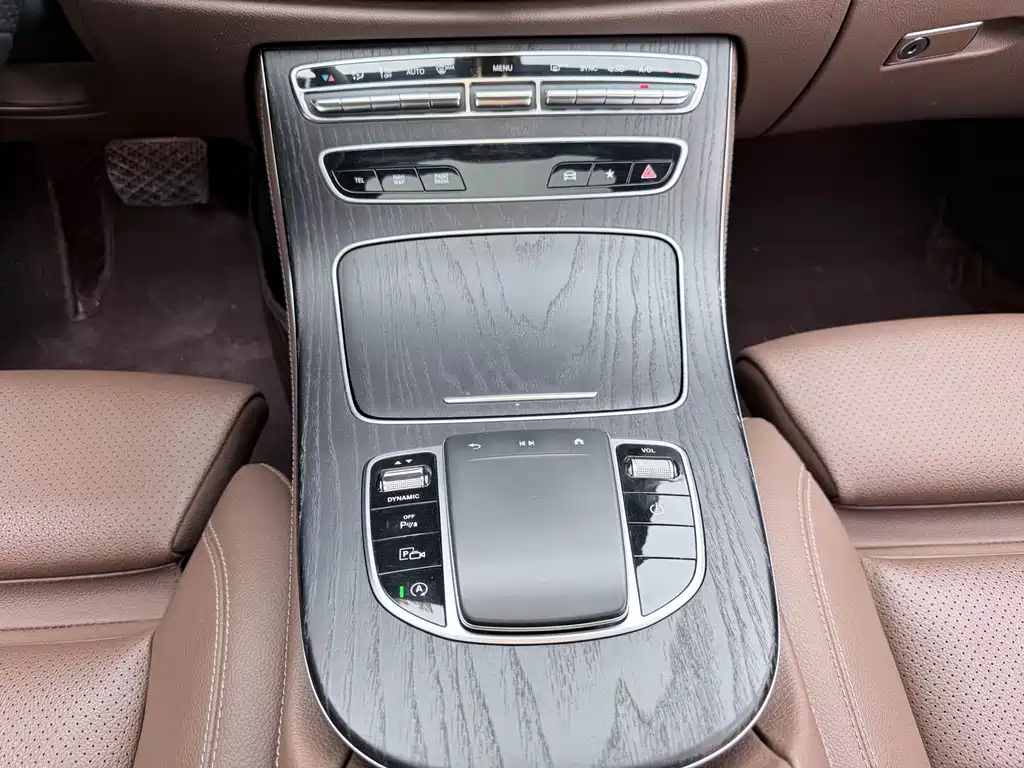 Mercedes-Benz E-Class 2022 E 260 L купить на сайте DeffCars