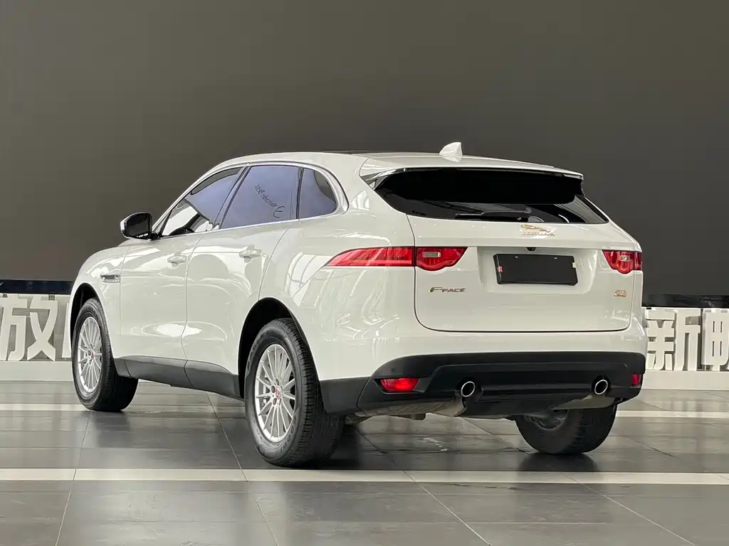 Jaguar F-PACE 2019 2.0T four-wheel drive urban exclusive edition купить на сайте DeffCars