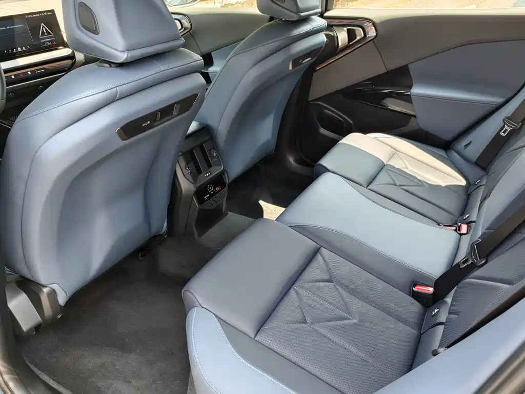 BMW X3 2025 xDrive30L Exclusive M Sports Package купить на сайте DeffCars