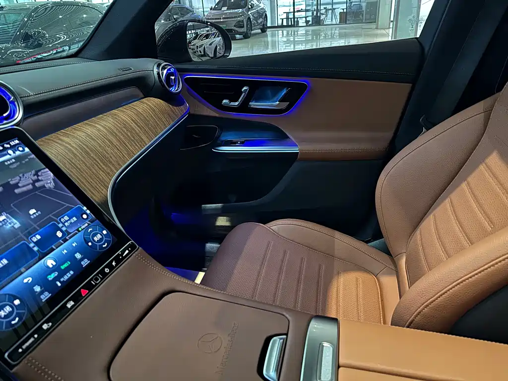 Mercedes-Benz GLC 2024 facelift GLC 300 L 4MATIC dynamic 7-seater купить на сайте DeffCars