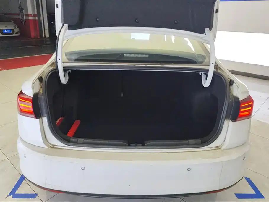 Bora 2021 1.5L Automatic Elite Intelligent Edition купить на сайте DeffCars