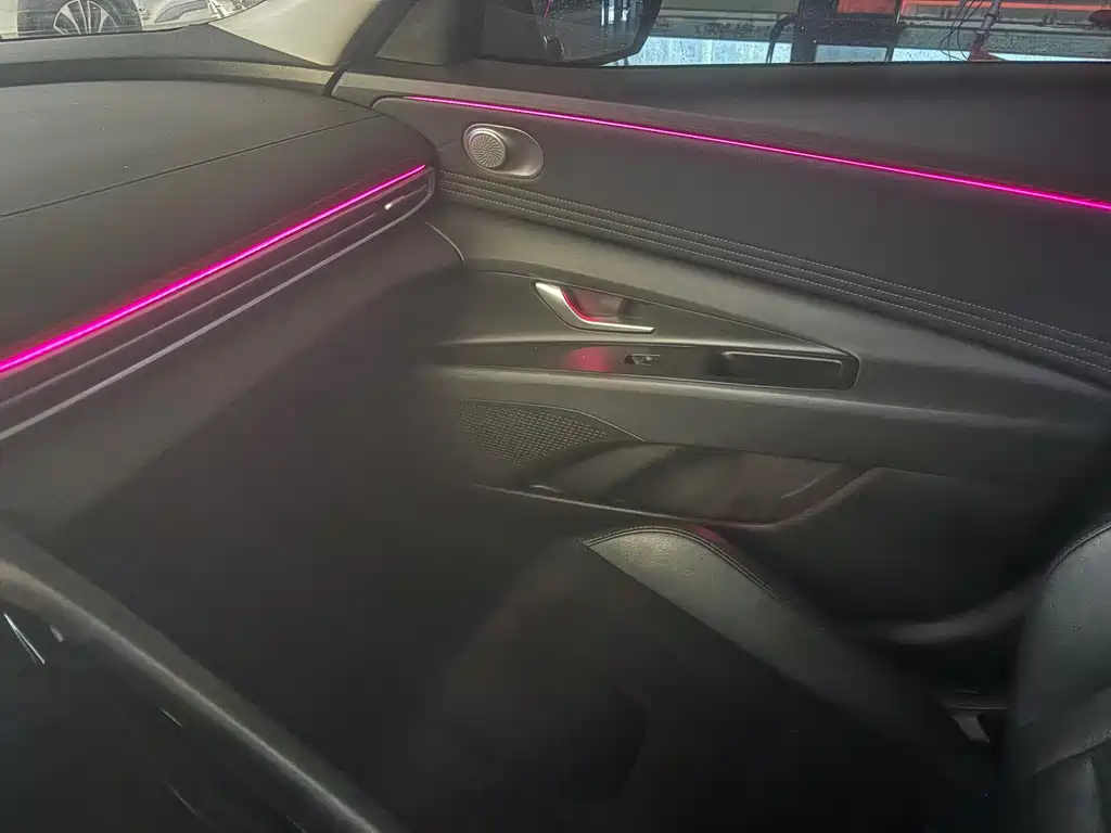 Elantra 2023 1.5L CVT LUX Premium Edition купить на сайте DeffCars