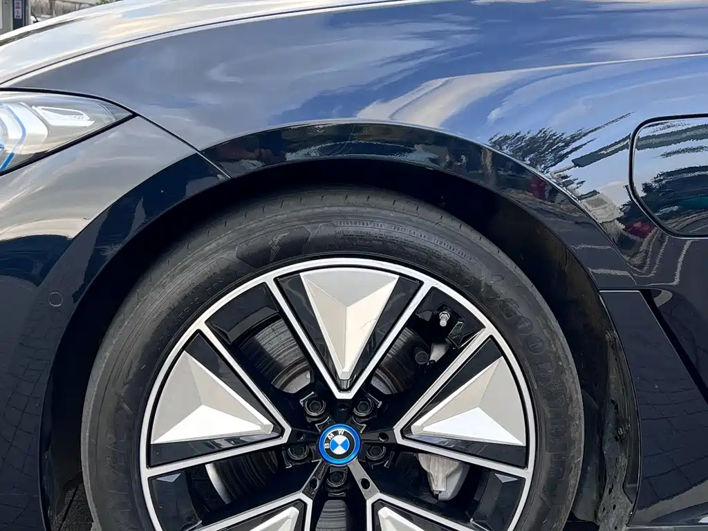 BMW i3 2023 eDrive 40L Night Sports Package купить на сайте DeffCars