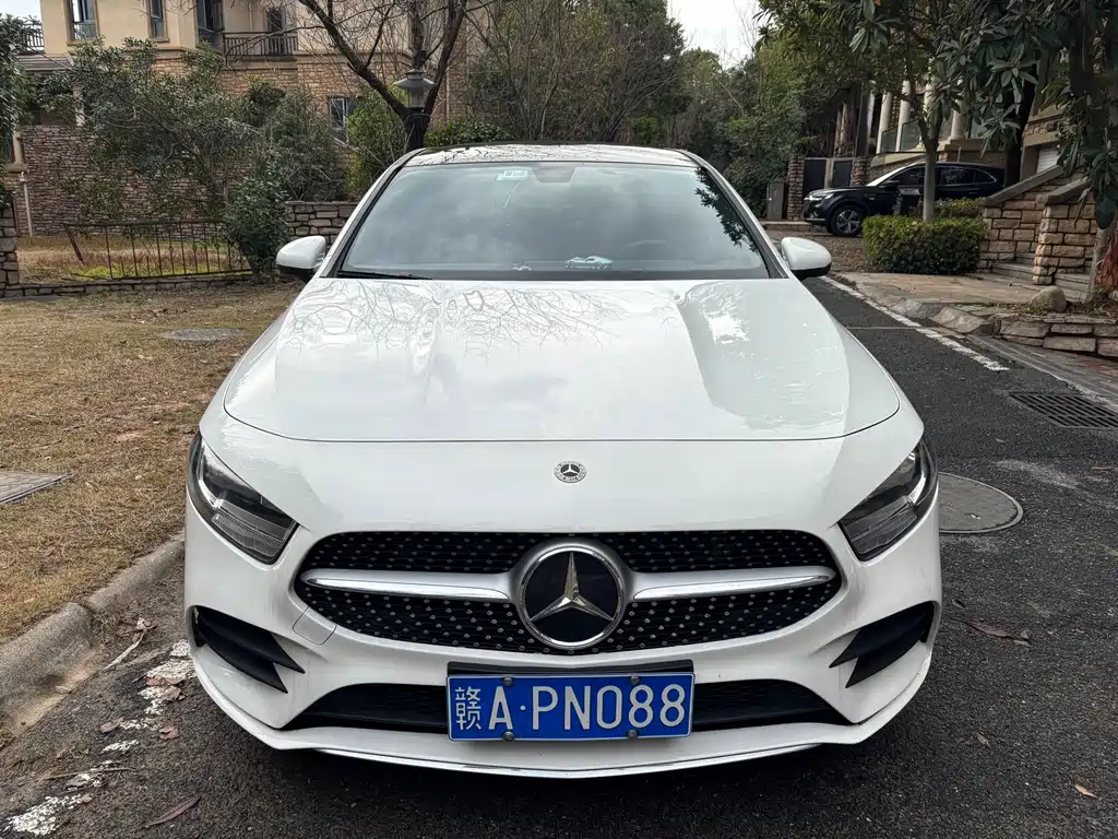 Mercedes-Benz A-Class 2022 A 180 L Sports Sedan купить на сайте DeffCars