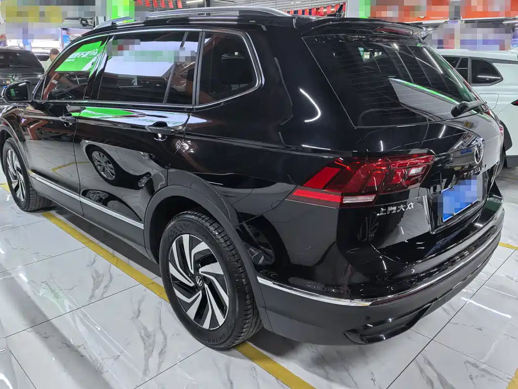 Tiguan L 2024 Outstanding Model 300TSI Automatic Two-wheel Drive Dragon Edition купить на сайте DeffCars