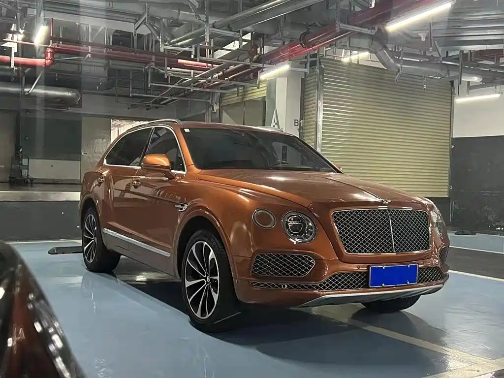 Bentayga 2018 4.0T V8 купить на сайте DeffCars