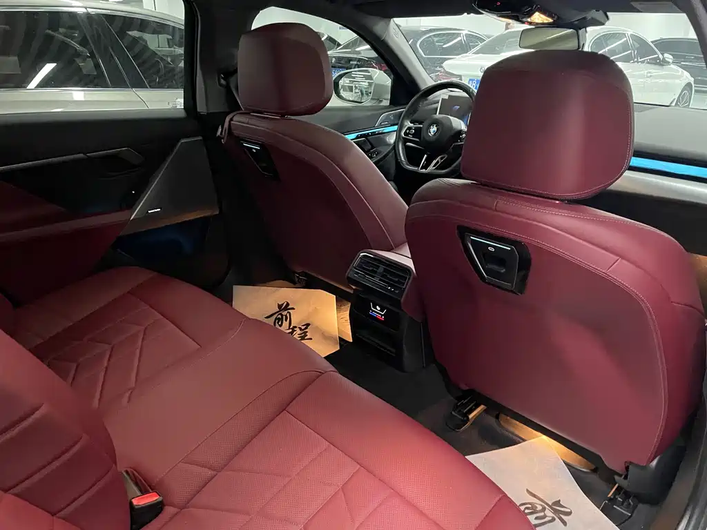 BMW 5 Series 2024 530Li Exclusive M Sports Package купить на сайте DeffCars
