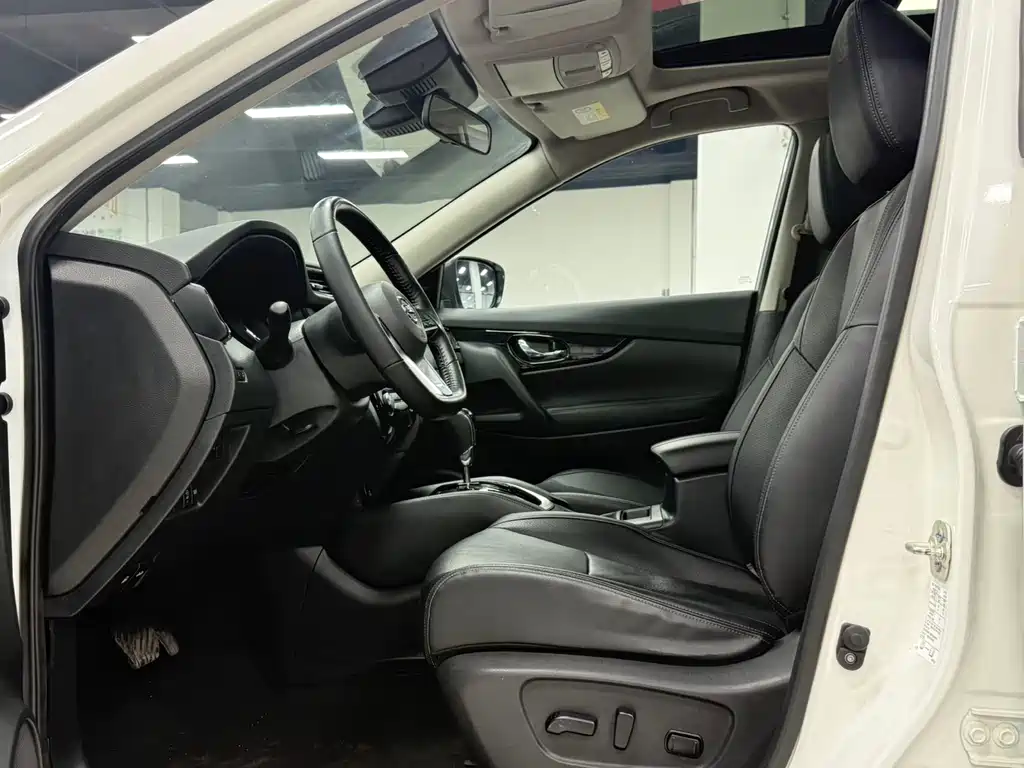 X-Trail 2022 2.0L 2WD Intelligent Link Premium Edition купить на сайте DeffCars