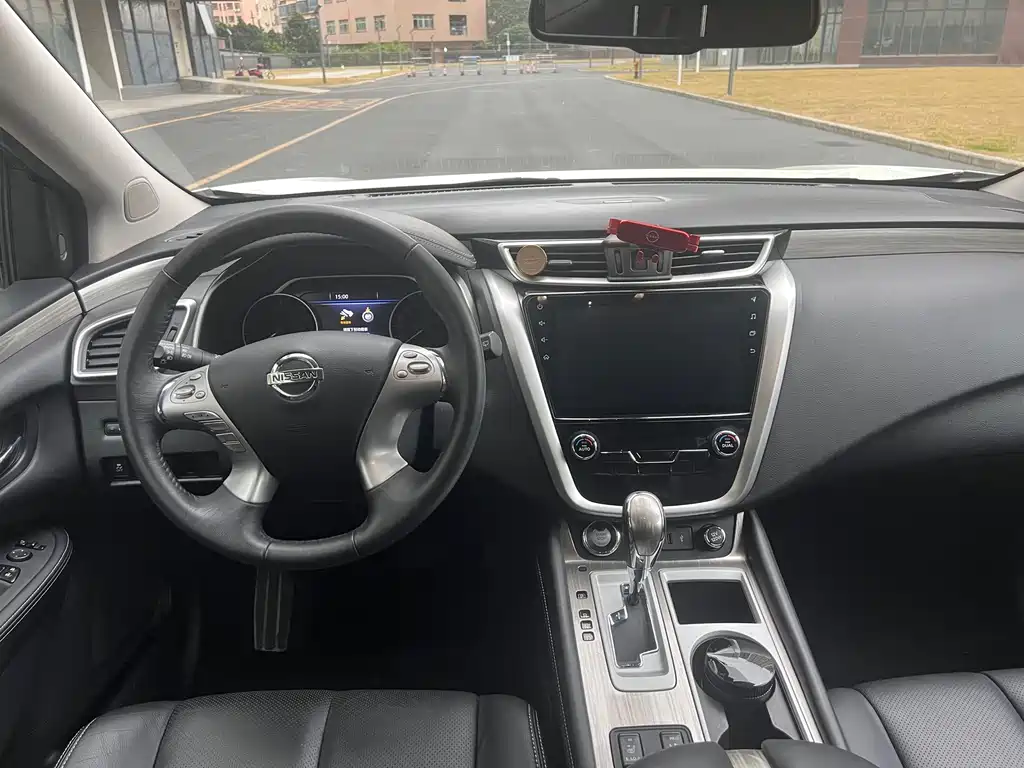Loulan 2021 2.5L XL 2WD Intelligent Connected Deluxe Edition купить на сайте DeffCars
