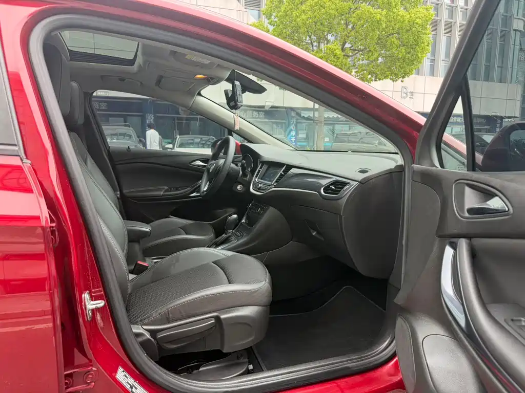 Weilan 2018 Hatchback 15S Automatic Leading Type купить на сайте DeffCars