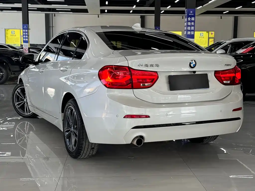 BMW 1 Series 2017 118i Sports купить на сайте DeffCars