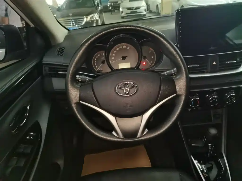 YARiS L Zhixuan 2020 Zhixuan X 1.5L CVT Deluxe Edition купить на сайте DeffCars
