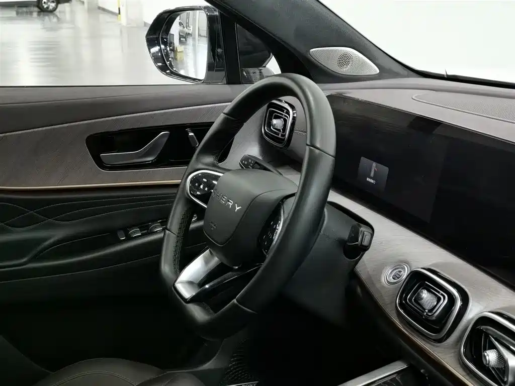 Tiggo 9 2025 2.0T automatic two-wheel drive exclusive version 5 seats купить на сайте DeffCars
