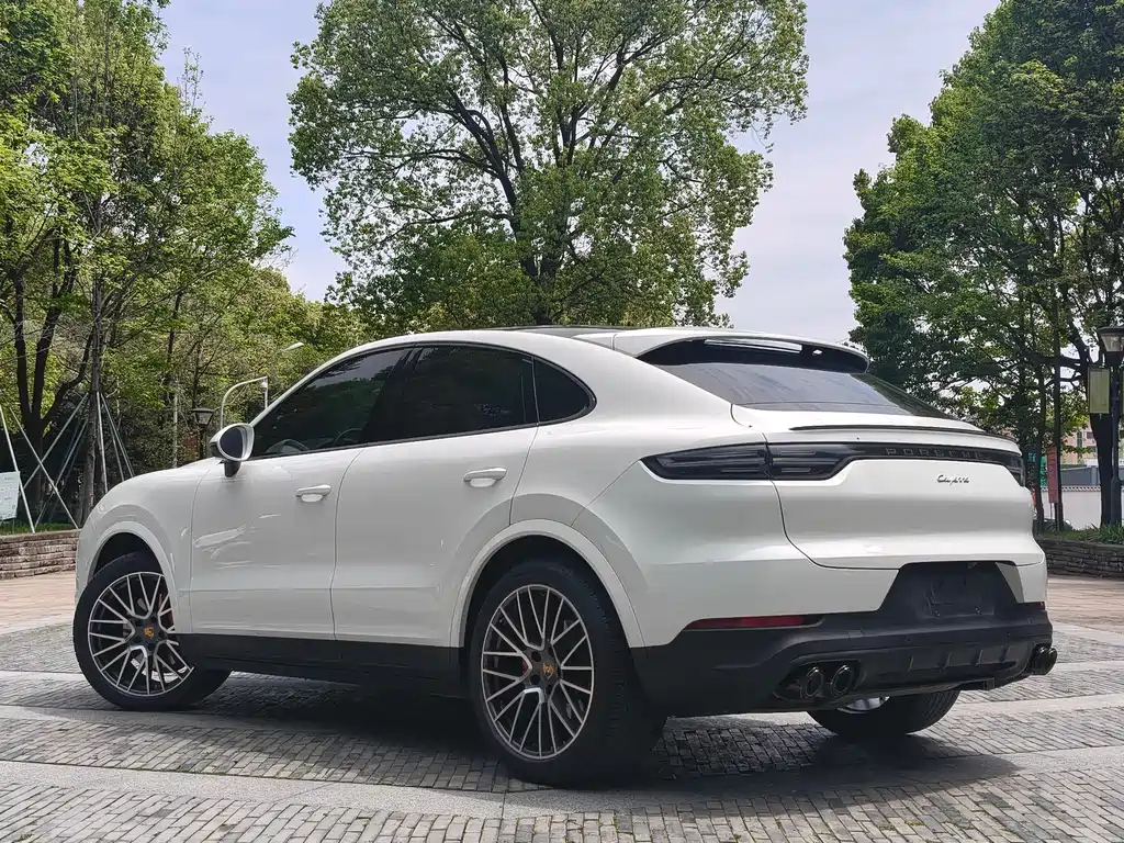 Cayenne 2022 Cayenne Coupé 3.0T Platinum Edition купить на сайте DeffCars
