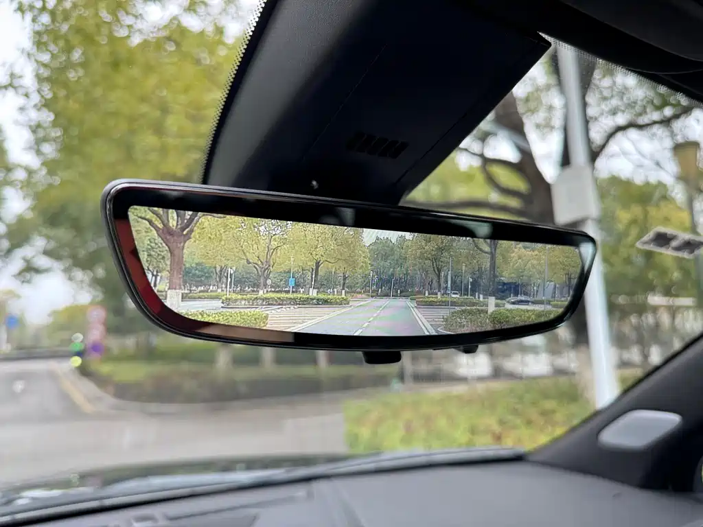 Cadillac XT6 2025 2.0T six-seat four-wheel drive luxury executive classic version купить на сайте DeffCars