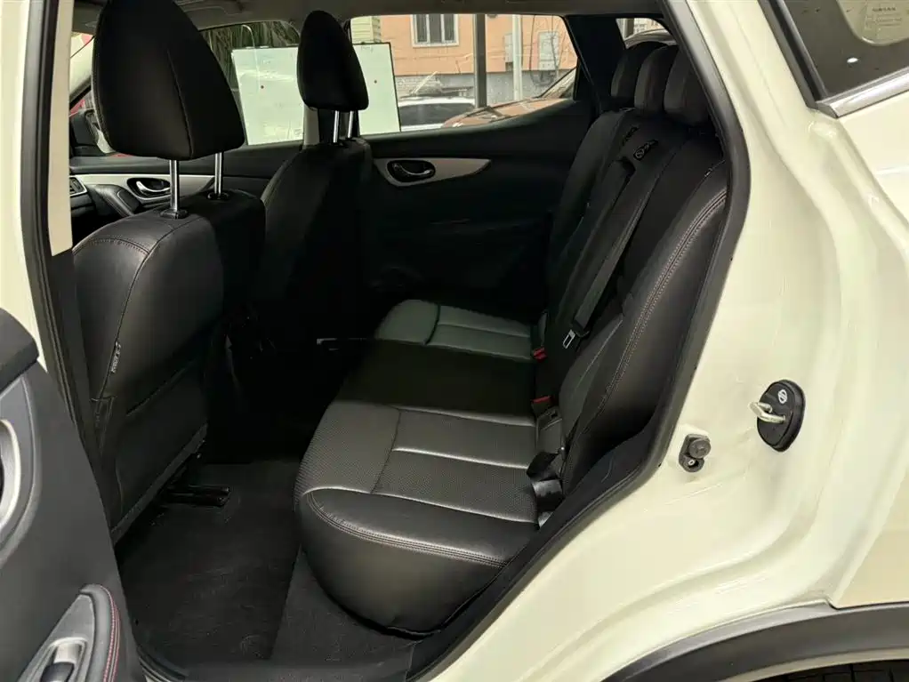 Qashqai 2022 2.0L CVT XV Prem Deluxe Edition купить на сайте DeffCars