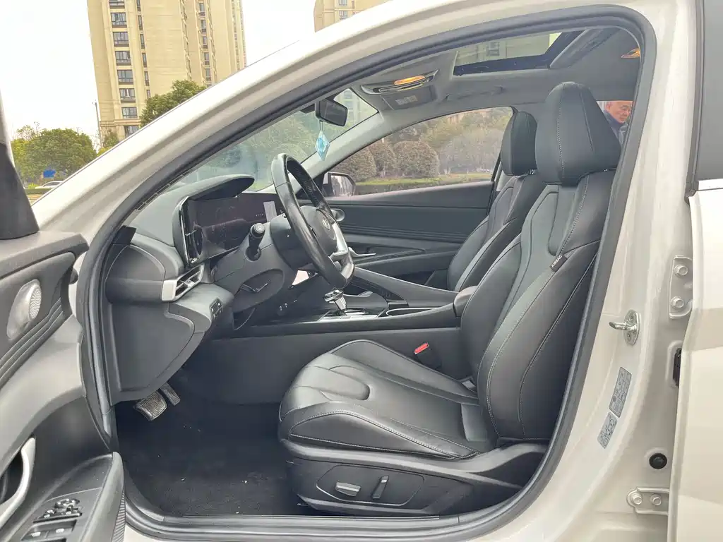 Elantra 2021 1.5L CVT TOP flagship version купить на сайте DeffCars