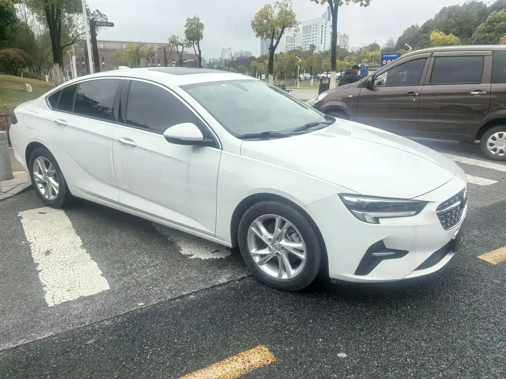 Regal 2020 552T Elite купить на сайте DeffCars