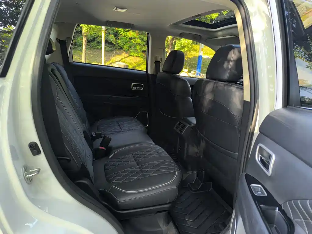 Outlander 2021 2.4L four-wheel drive exclusive version 7 seats купить на сайте DeffCars