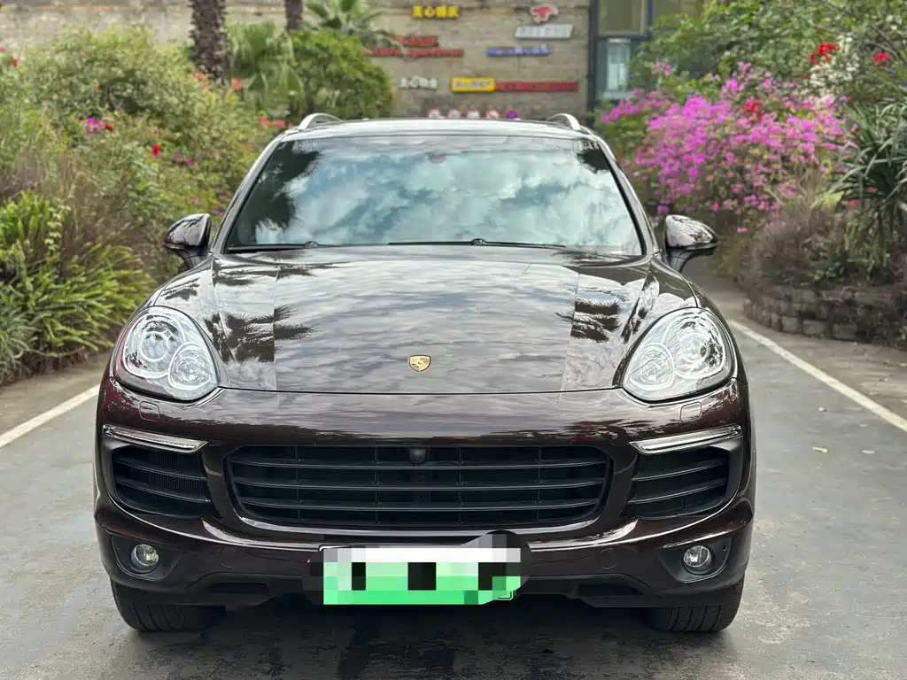 Cayenne New Energy 2016 Cayenne S E-Hybrid 3.0T купить на сайте DeffCars