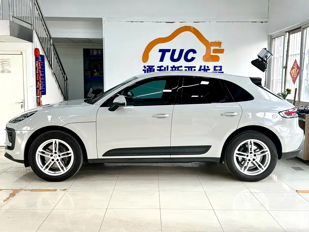 Macan 2023 Macan 2.0T купить на сайте DeffCars