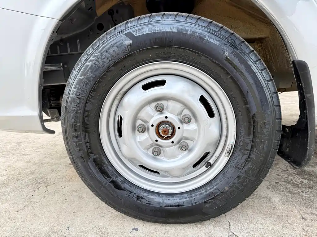 Jiangling Fushun 2025 2.0T 6MT diesel short-axle low-roof commercial multi-purpose passenger car 5/6 seats lift-up tailgate купить на сайте DeffCars