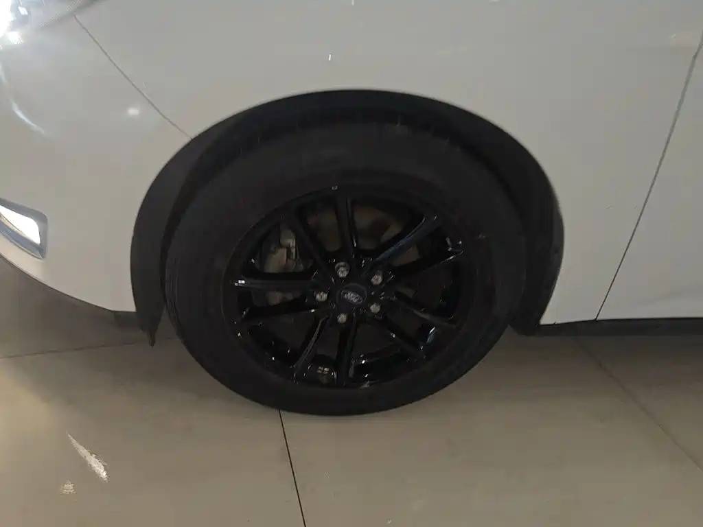 Focus 2017 sedan 1.6L automatic stylish Senova Zhixing version купить на сайте DeffCars