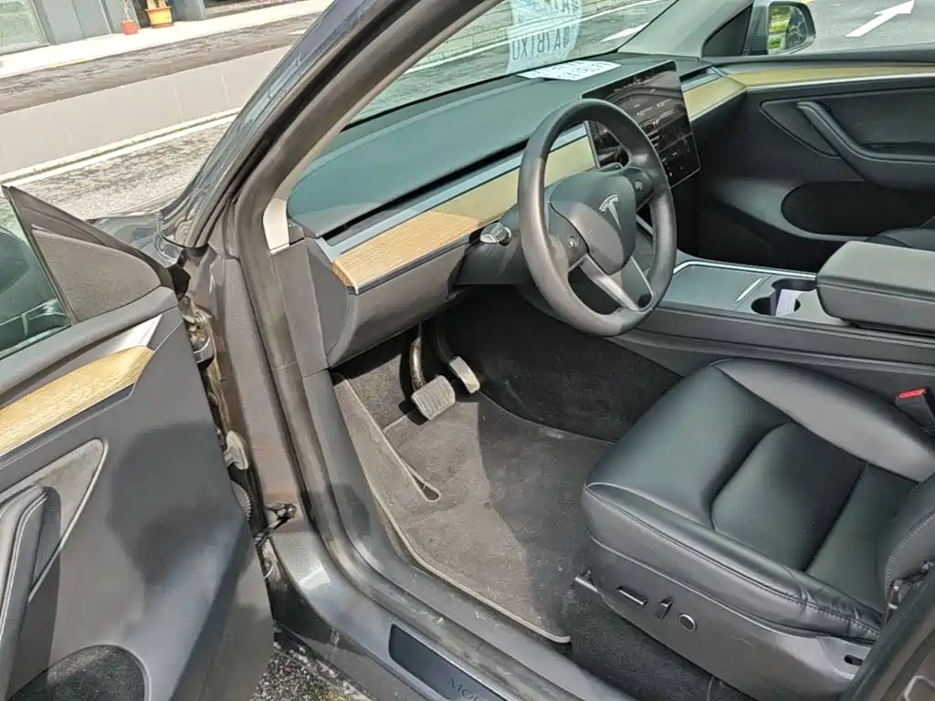 Model Y 2022 modified rear-wheel drive version купить на сайте DeffCars