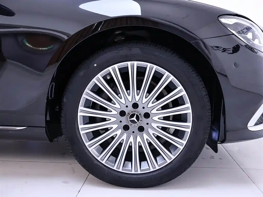 Mercedes-Benz E-Class 2023 E 300 L Luxury Model купить на сайте DeffCars