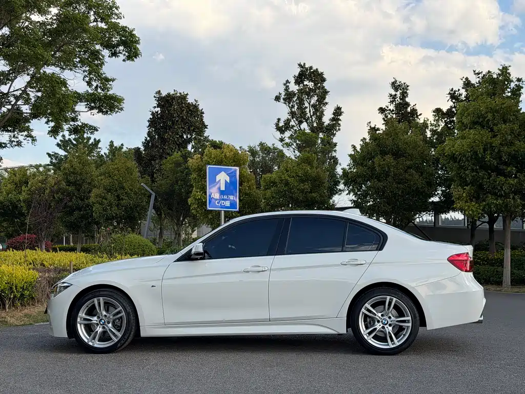 BMW 3 Series 2018 320i M Sports Package купить на сайте DeffCars