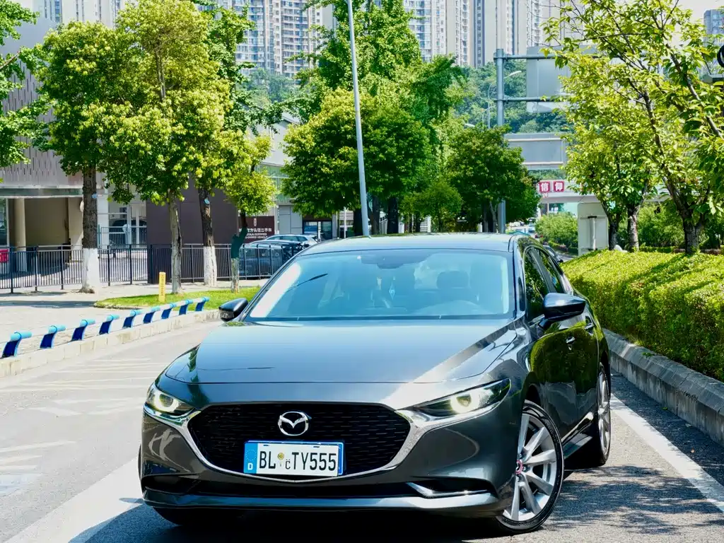 Mazda3 Angkesela 2021 2.0L Automatic Premium Edition купить на сайте DeffCars