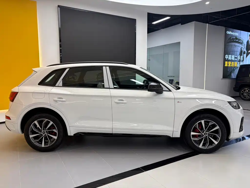 Audi Q5L 2024 40 TFSI luxury and dynamic model купить на сайте DeffCars