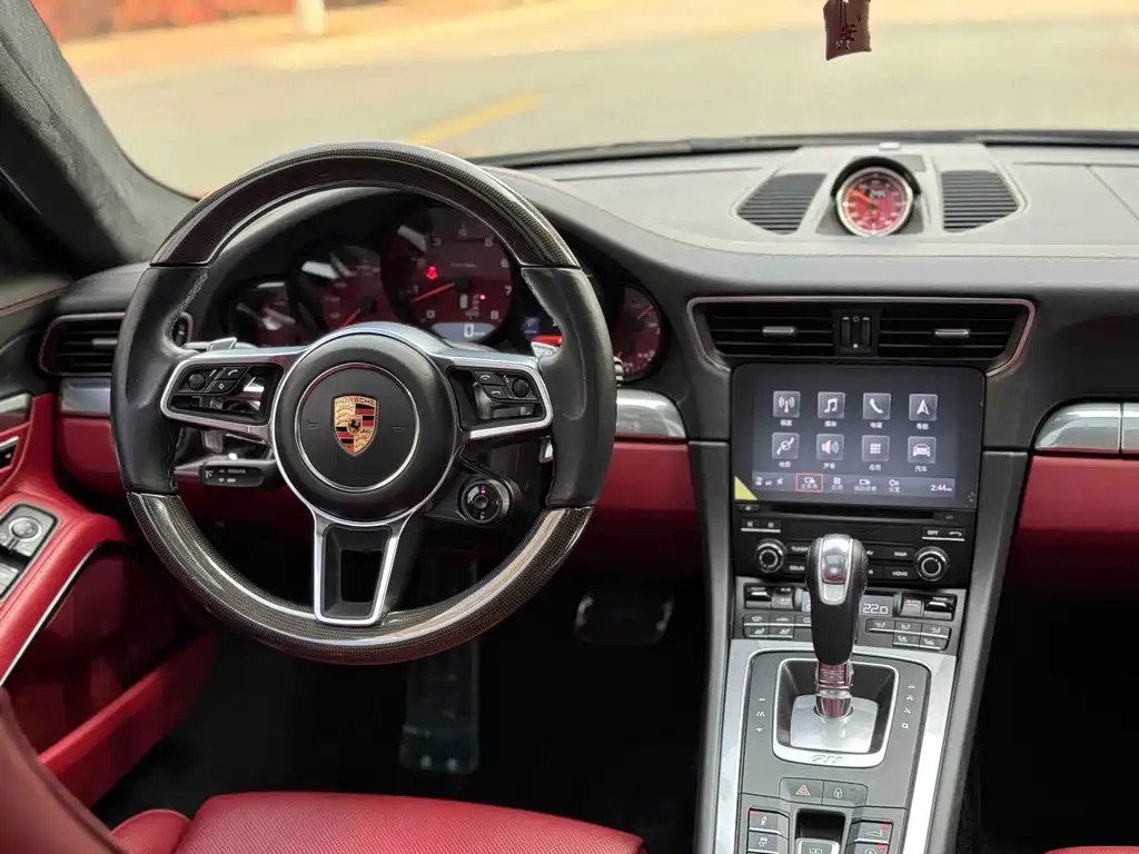 Porsche 911 2016 Carrera 3.0T купить на сайте DeffCars