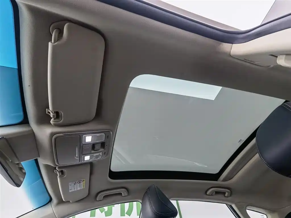 Emgrand GS 2018 Sports Edition 1.4T Automatic Premium Model купить на сайте DeffCars