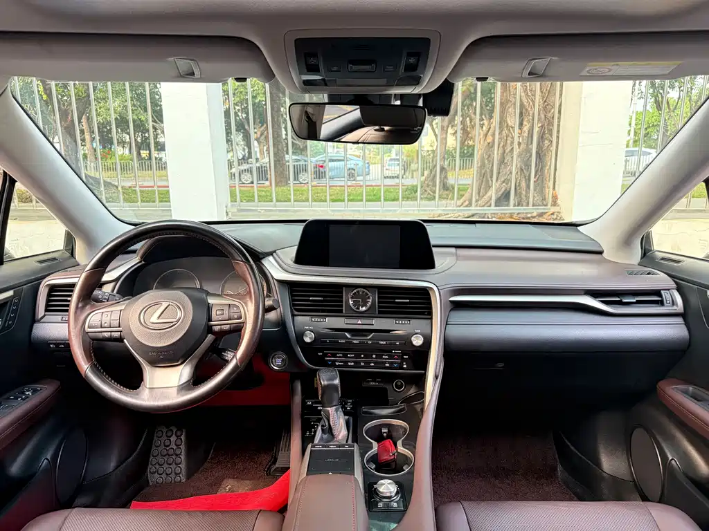 Lexus RX 2020 facelift 300 four-wheel drive elegant version купить на сайте DeffCars