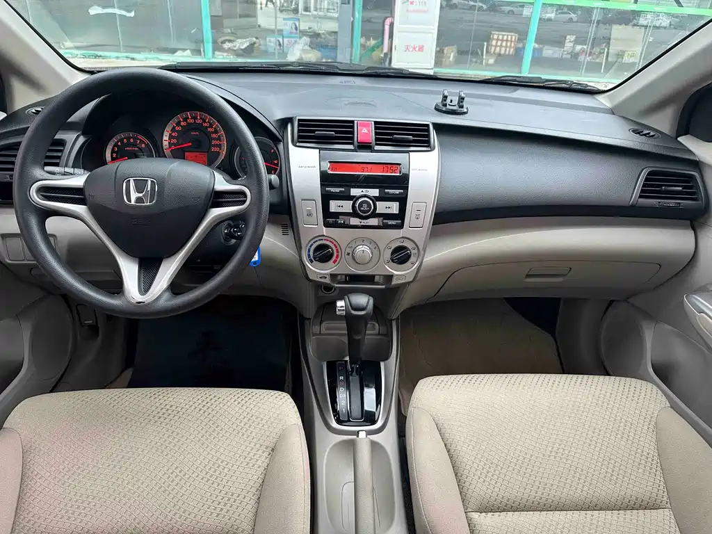 Fengfan Classic 2011 1.5L Automatic Elite Edition купить на сайте DeffCars