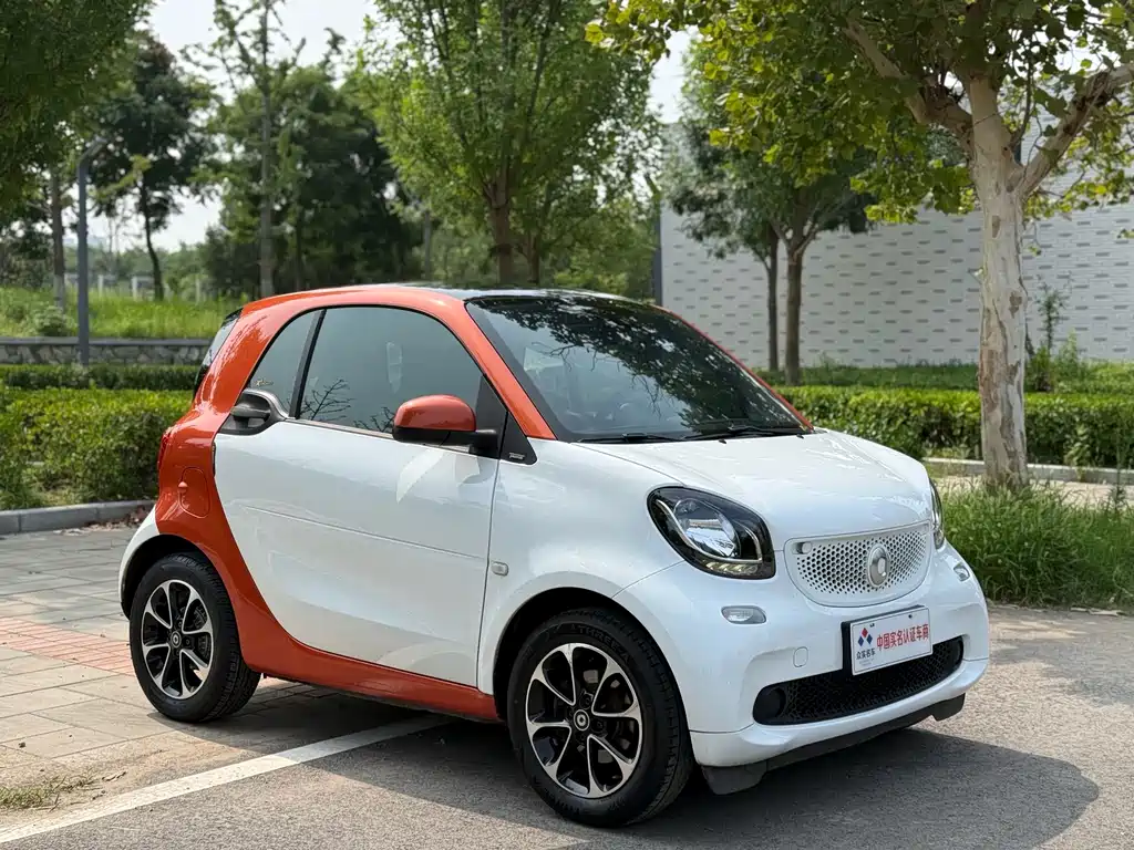 smart fortwo 2015 1.0L 52kW hardtop passion version купить на сайте DeffCars