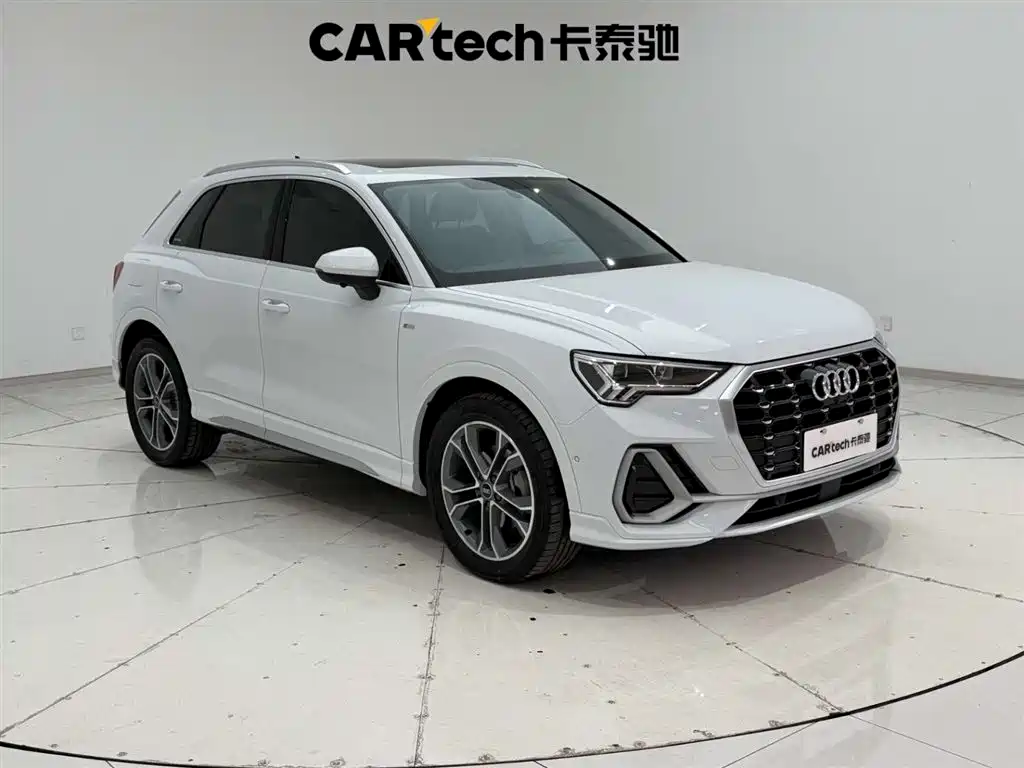 Audi Q3 2022 40 TFSI Fashionable and Dynamic купить на сайте DeffCars