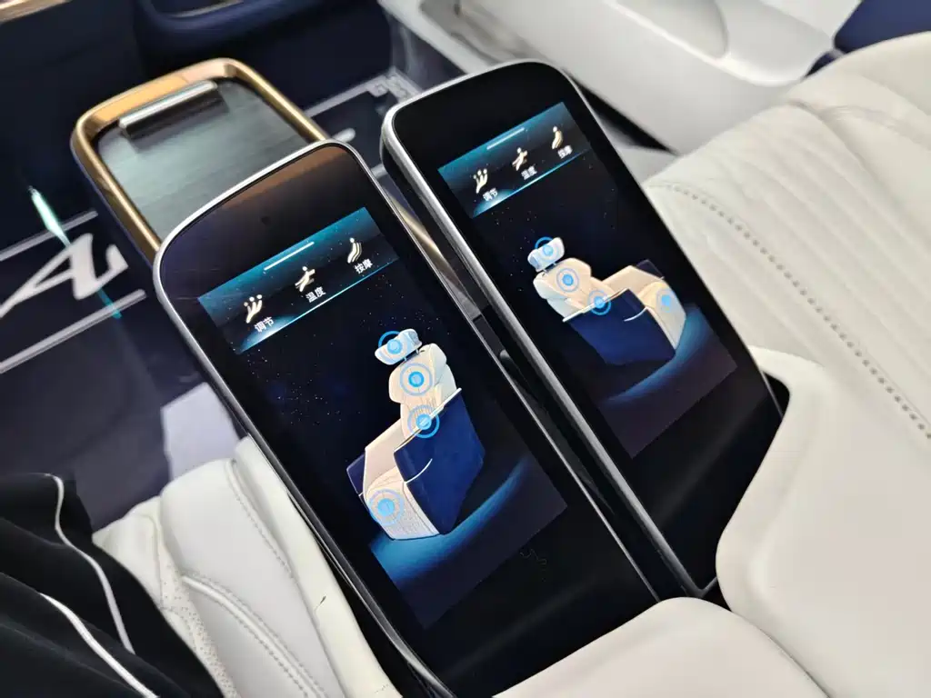 Buick GL8 2020 Avenir Four-seater Premium Edition купить на сайте DeffCars