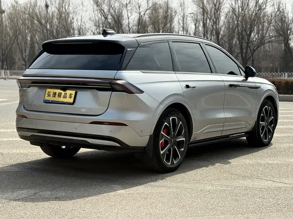 Voyager 2023 2.0T four-wheel drive Zunrui hybrid version купить на сайте DeffCars