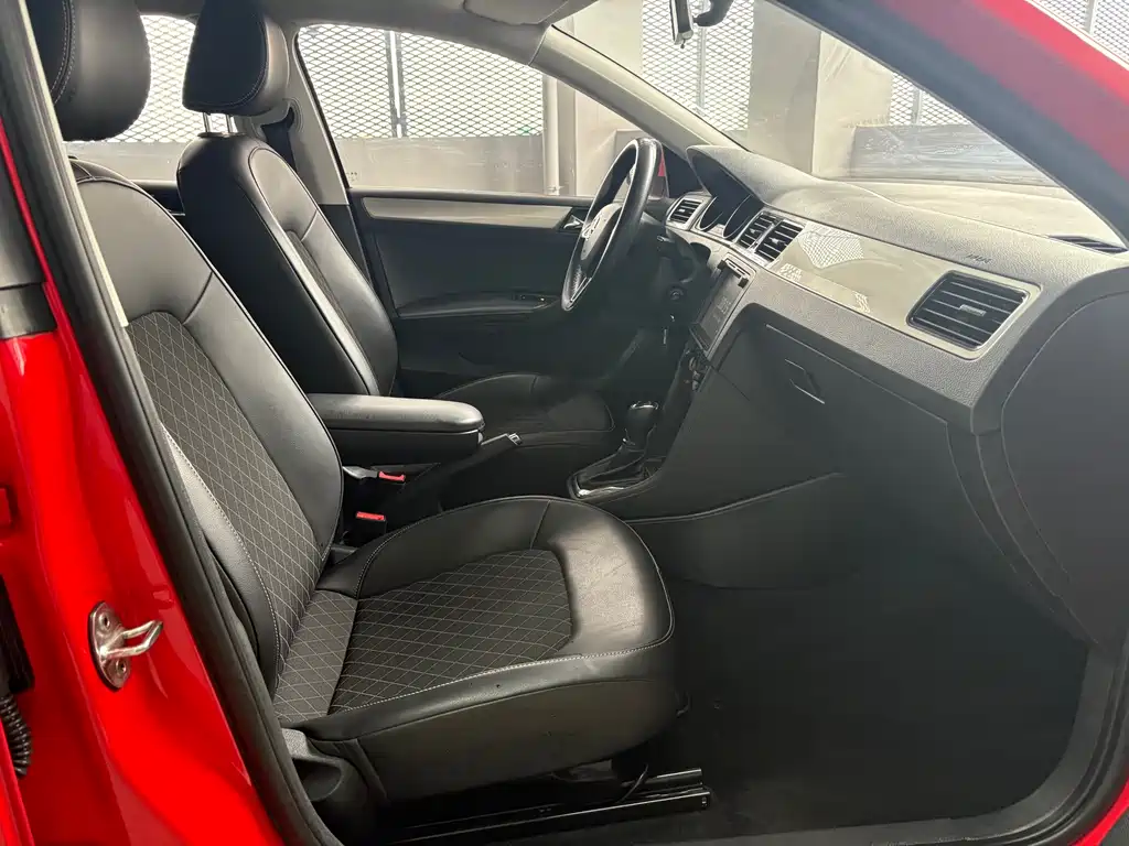 Xindong 2019 1.5L automatic comfort version купить на сайте DeffCars
